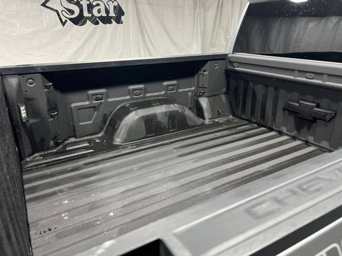 Used 2023 Chevrolet Silverado 1500 LT Trail Boss w/ Protection Package AWD/4WD image 18