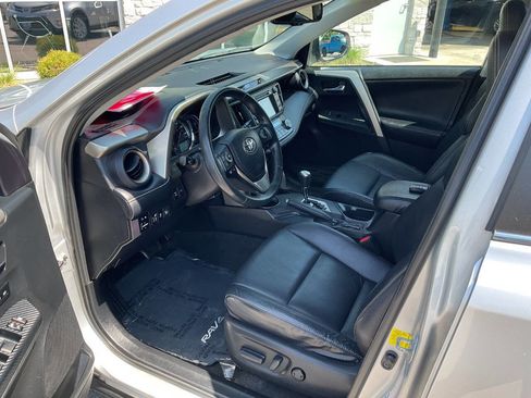 Used 2014 Toyota RAV4 Limited w/ Technology Package AWD/4WD image 14