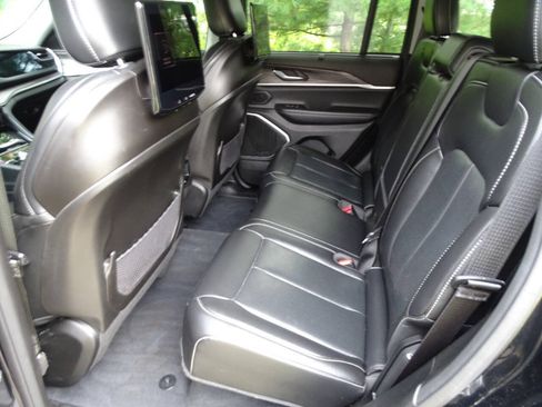 Used 2022 Jeep Grand Cherokee 4WD Limited 4xe w/ Rear Seat Video Group 1 image 43