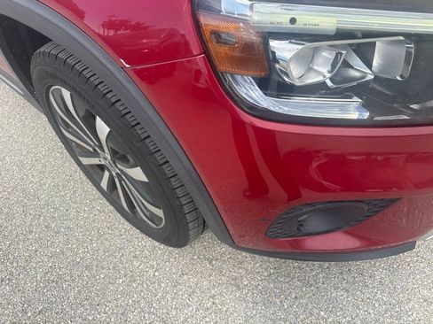 Used 2021 Mercedes-Benz GLB 250 4MATIC image 8
