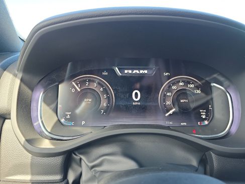 New 2026 RAM 1500 4x4 Crew Cab image 29