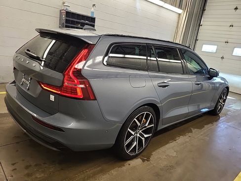 Used 2024 Volvo V60 T8 Polestar image 6