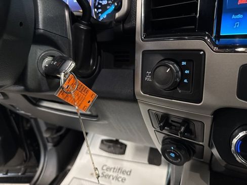 Used 2022 Ford F250 Lariat image 19