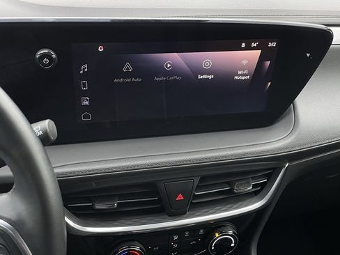 Used 2024 Buick Encore GX Sport Touring image 17