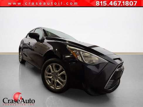 Used 2017 Toyota Yaris iA image 1
