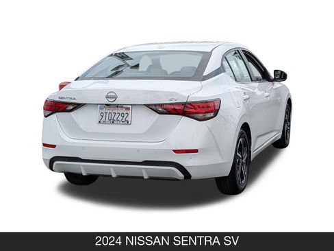 Used 2024 Nissan Sentra SV FWD image 8