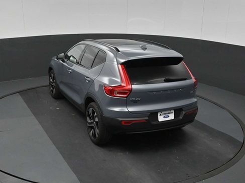 Used 2023 Volvo XC40 B5 Plus w/ Driver Assist Package AWD/4WD image 47