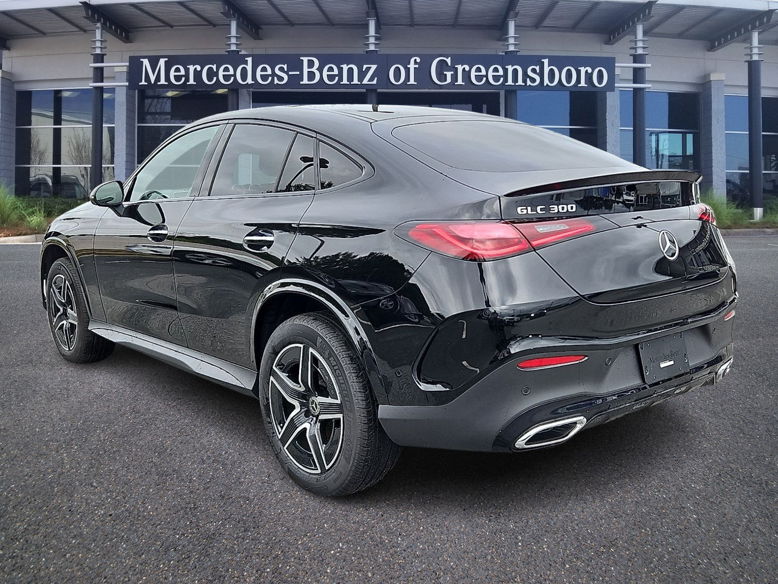 Certified 2026 Mercedes-Benz GLC 300 4MATIC image 4