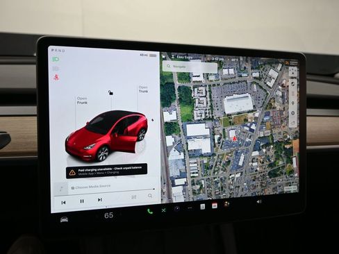 Used 2024 Tesla Model Y Long Range image 14