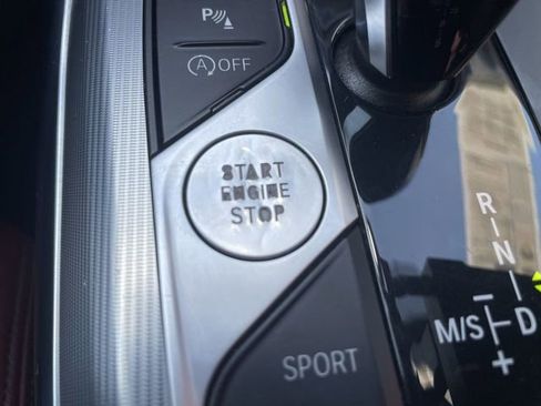 Used 2022 BMW 330i Sedan w/ Premium Package 2 image 17