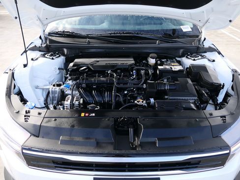 Certified 2025 Kia K4 EX image 26