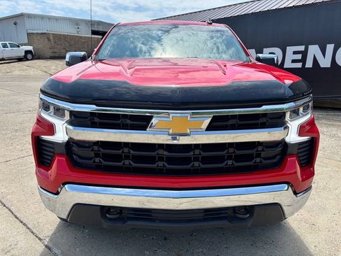 Used 2025 Chevrolet Silverado 1500 LT w/ Z71 Off-Road Package AWD/4WD image 2