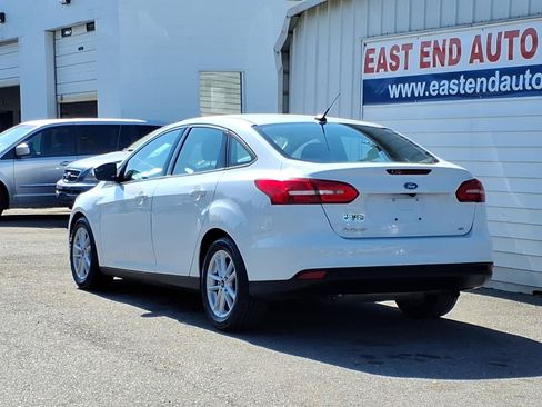 Used 2015 Ford Focus SE FWD image 3