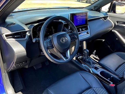 Used 2024 Toyota Corolla Cross XSE w/ Convenience Package image 18