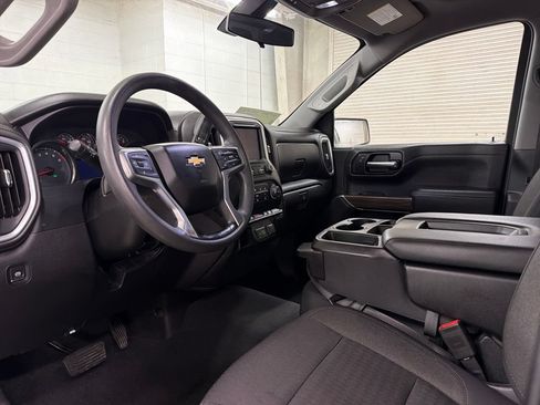 Used 2020 Chevrolet Silverado 1500 LT w/ Trailering Package AWD/4WD image 6