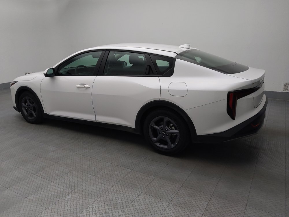 Used 2025 Kia K4 FWD image 3