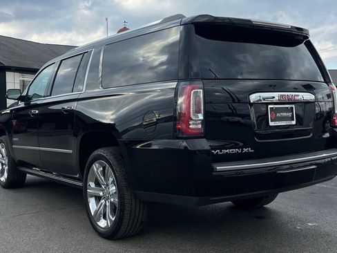 Used 2019 GMC Yukon XL Denali w/ Denali Ultimate Package image 5