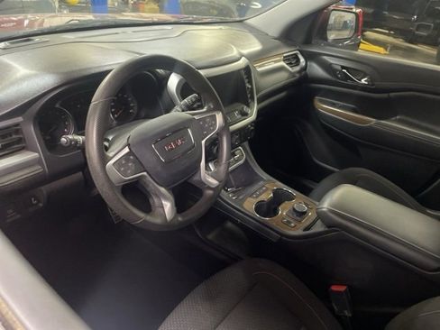 Used 2022 GMC Acadia SLE w/ Driver Convenience Package image 10