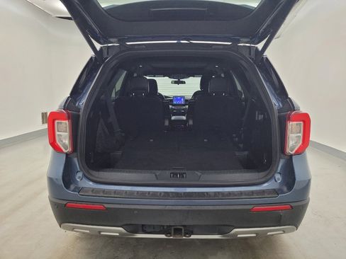 Used 2020 Ford Explorer XLT w/ Equipment Group 202A image 29