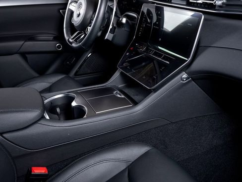 Used 2023 Maserati Grecale GT image 47