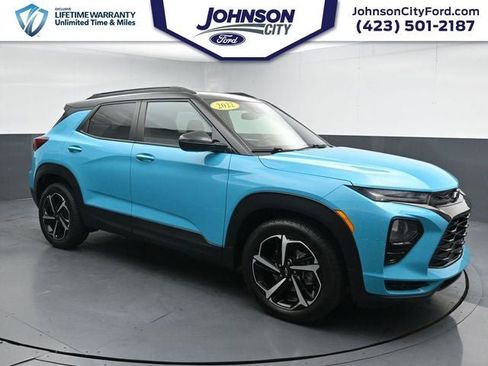 Used 2022 Chevrolet TrailBlazer RS FWD image 3