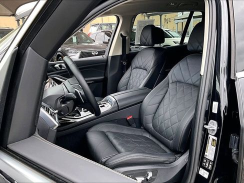 Used 2025 BMW X7 xDrive40i w/ Climate Comfort Package AWD/4WD image 35