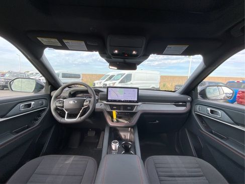 Used 2026 Ford Explorer ST-Line w/ ST-Line Street Pack AWD/4WD image 25