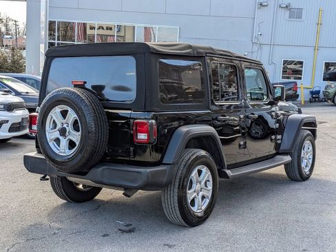 Used 2018 Jeep Wrangler Unlimited Sport S image 6