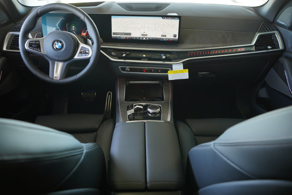 Used 2026 BMW X5 sDrive40i w/ M Sport Package RWD image 14
