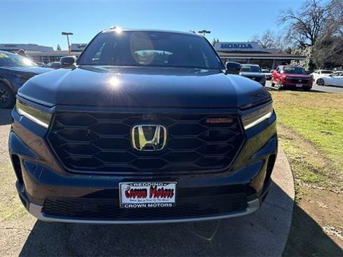 New 2025 Honda Pilot TrailSport image 8