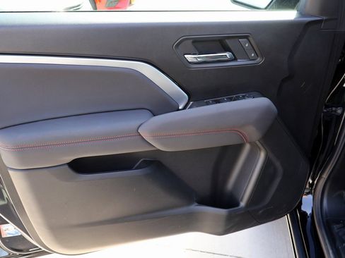 Used 2025 Chevrolet Colorado Z71 image 20