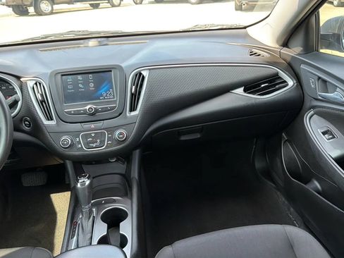 Used 2018 Chevrolet Malibu LS FWD image 59