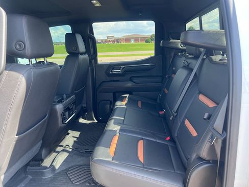 Used 2023 GMC Sierra 1500 AT4 w/ Technology Package AWD/4WD image 19