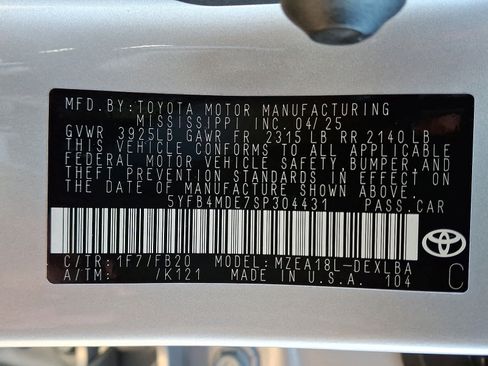 Certified 2025 Toyota Corolla LE image 28