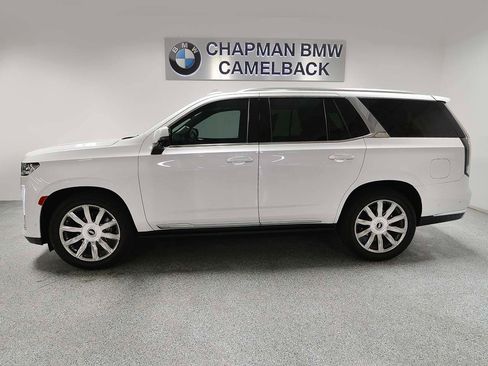 Used 2023 Cadillac Escalade Premium Luxury Platinum AWD/4WD image 3