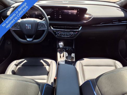 Used 2025 Buick Envista Sport Touring w/ Experience Buick Package FWD image 12