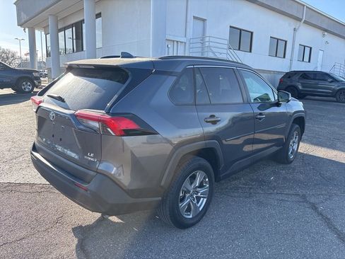 Used 2024 Toyota RAV4 LE image 7