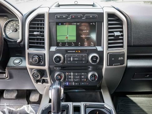 Used 2018 Ford F150 Lariat w/ Equipment Group 502A Luxury AWD/4WD image 19