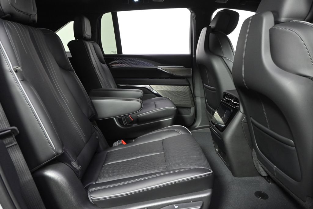 New 2026 Cadillac Escalade IQ Sport 2 w/ LPO, ONYX Package AWD/4WD image 18