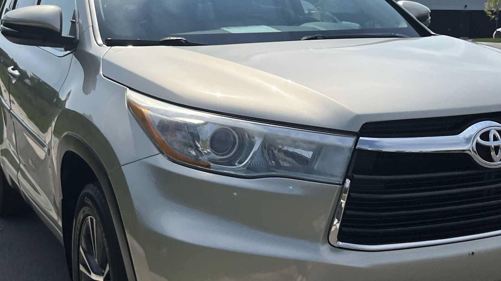 Used 2016 Toyota Highlander XLE w/ Protection Package #3 AWD/4WD image 21