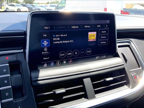 Used 2021 Chevrolet Tahoe Z71 AWD/4WD image 34
