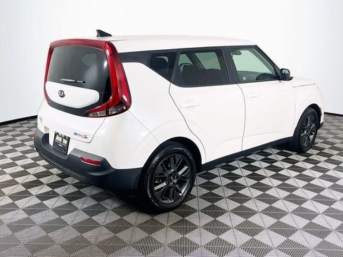 Used 2021 Kia Soul S image 8