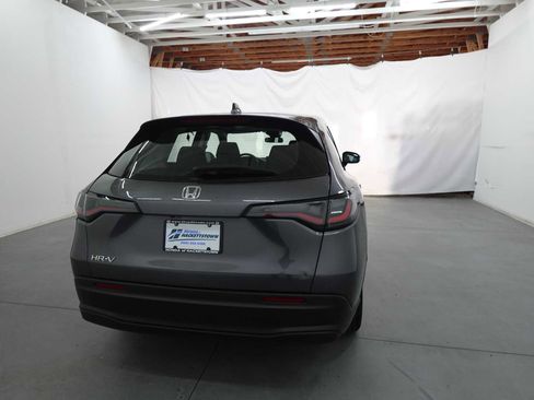 Certified 2023 Honda HR-V LX image 5