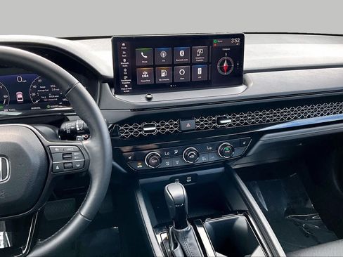Used 2024 Honda Accord EX-L image 7