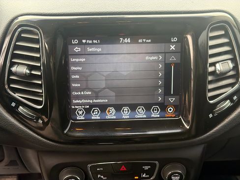 Used 2019 Jeep Compass Limited w/ Advanced Safety Group image 31