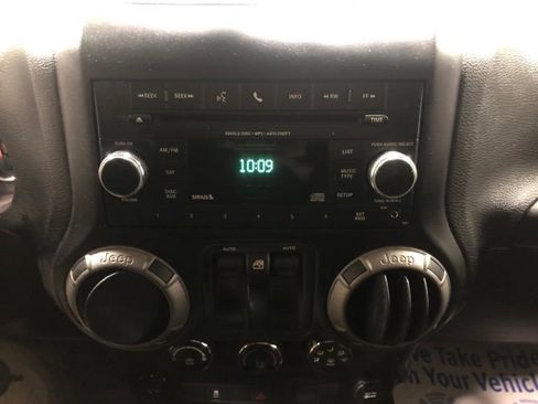 Used 2015 Jeep Wrangler Sport w/ Quick Order Package 23S image 19