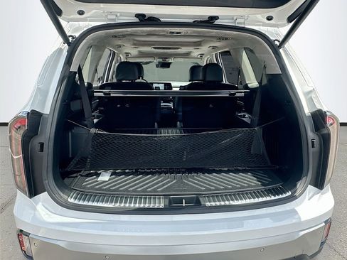 Certified 2023 Kia Telluride SX Prestige AWD/4WD image 28