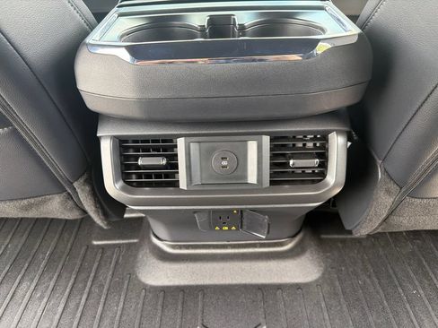 Used 2025 Ford F150 Lariat w/ Equipment Group 501A Mid AWD/4WD image 16