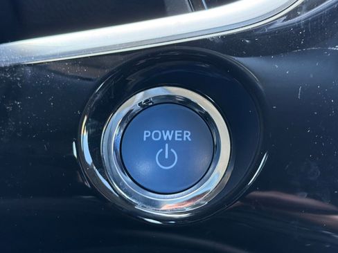 Used 2019 Toyota Prius Prime Premium image 34