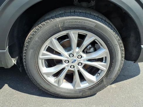 Certified 2024 Ford Explorer XLT w/ Equipment Group 202A AWD/4WD image 7